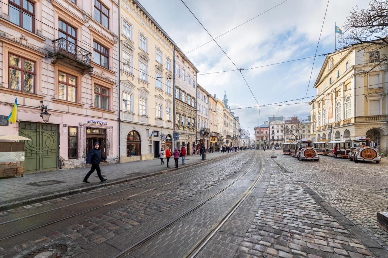 Rynok Square City Center Two Bedroom Apartment! Lviv Ngoại thất bức ảnh