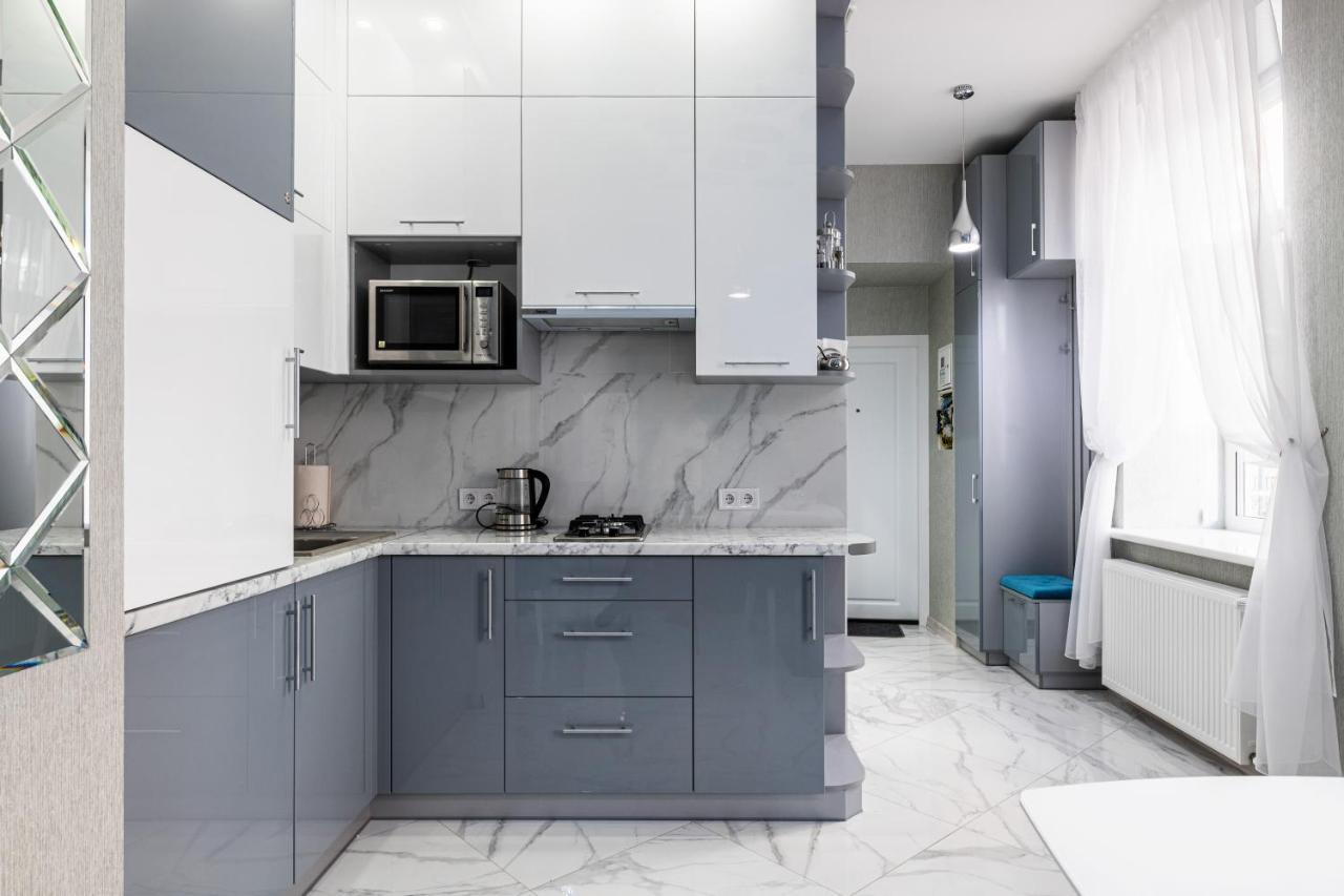 Rynok Square City Center Two Bedroom Apartment! Lviv Ngoại thất bức ảnh