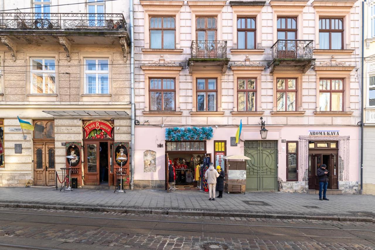 Rynok Square City Center Two Bedroom Apartment! Lviv Ngoại thất bức ảnh
