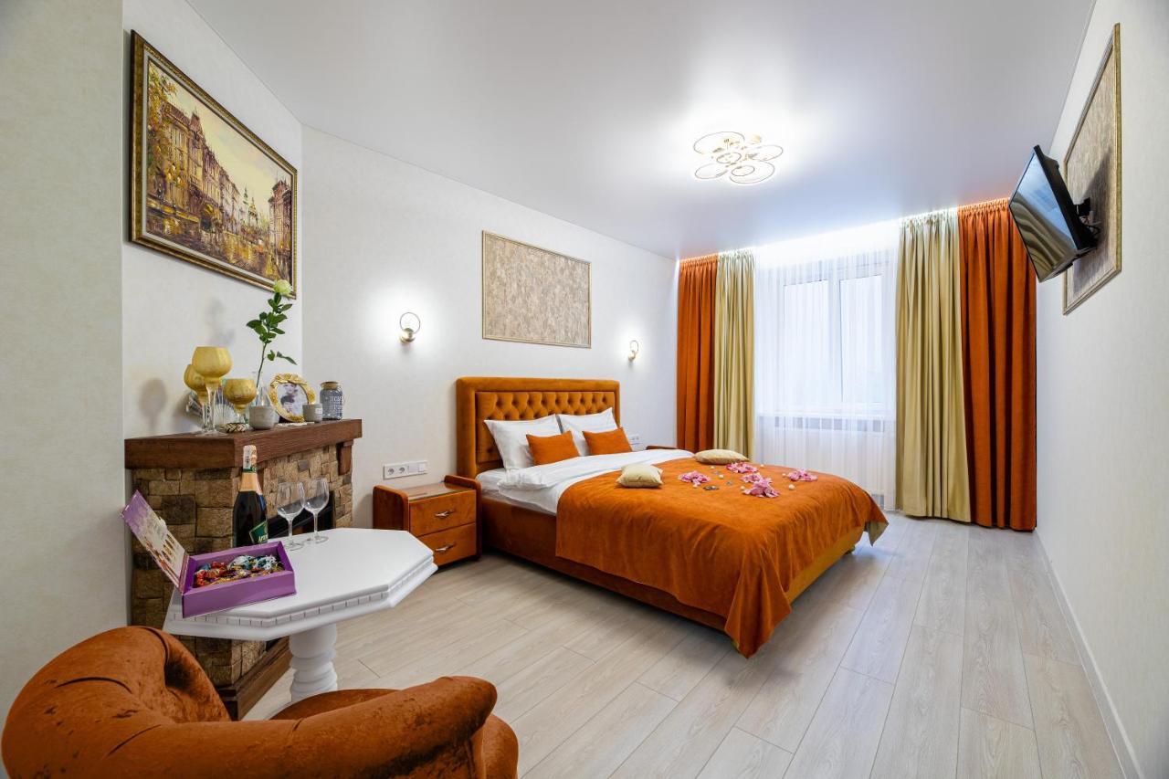Rynok Square City Center Two Bedroom Apartment! Lviv Ngoại thất bức ảnh