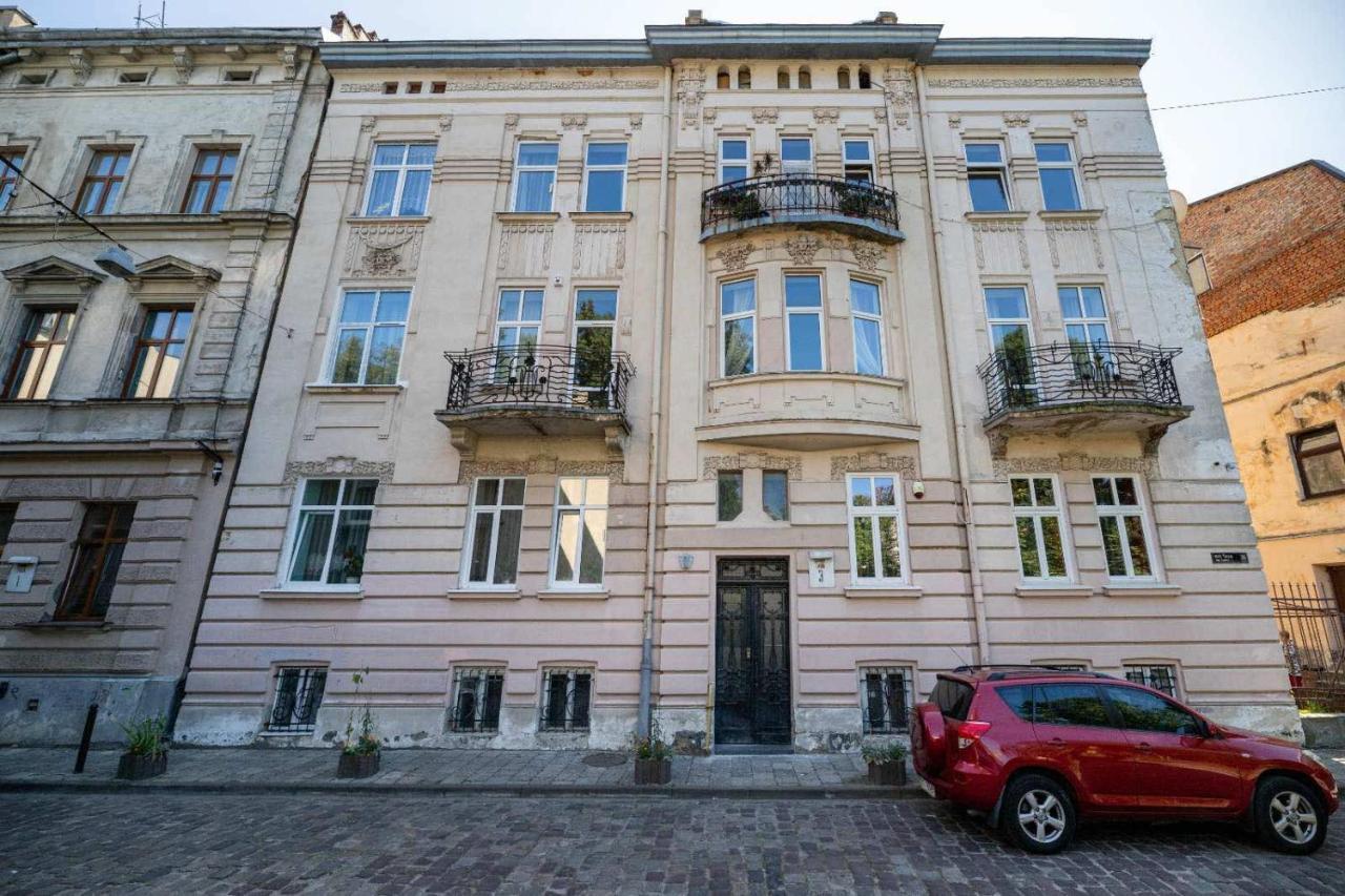 Rynok Square City Center Two Bedroom Apartment! Lviv Ngoại thất bức ảnh