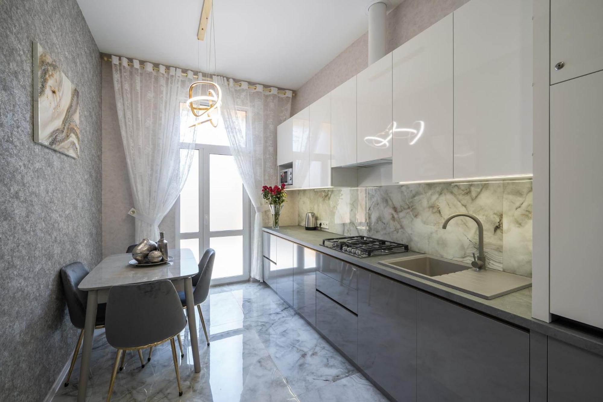 Rynok Square City Center Two Bedroom Apartment! Lviv Ngoại thất bức ảnh
